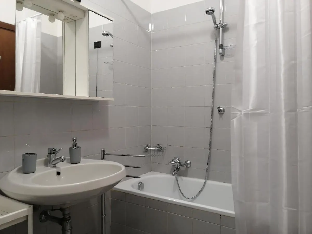 Olimpo Apartament Como