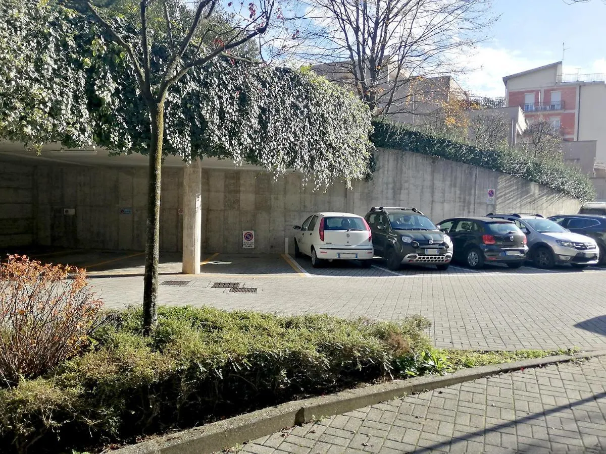 Olimpo Apartament Como